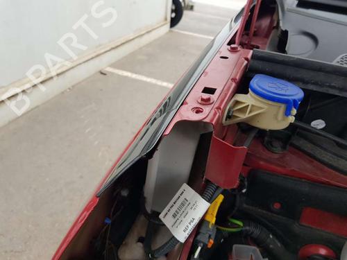 Used Windscreen washer tank PEUGEOT 3008 II SUV (MC_, MR_, MJ_, M4_) [2016-2025]  16369241