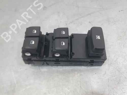 Used Left front window switch Left front window switch KIA STONIC (YB) 1.0 T-GDi (120 hp) 35981968 35981968
