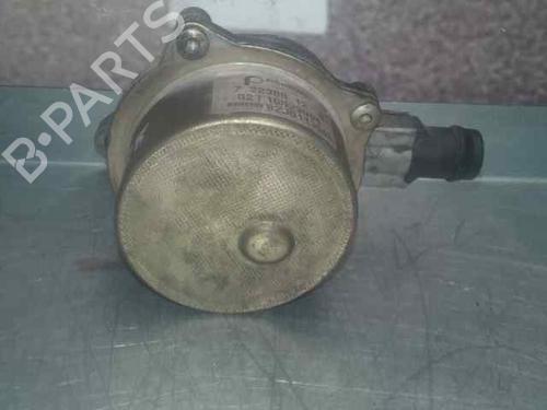 Used Vacuum pump RENAULT CLIO II (BB_, CB_) [1998-2016]  2547939