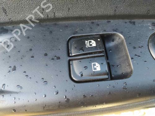 Used Left front window switch HYUNDAI i20 I (PB, PBT) [2008-2015]  22905651