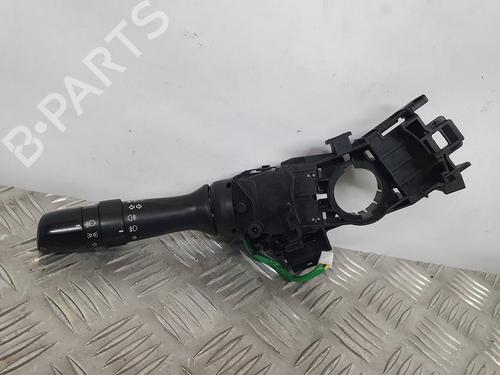 Used Headlight switch TOYOTA YARIS (_P13_) 1.5 Hybrid (NHP130_) (101 hp) 13496839