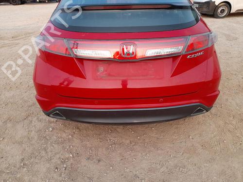 Używane Zderzak tylny HONDA CIVIC VIII Hatchback (FN, FK) 1.4 (FK1, FN4) (100 hp) 30006124