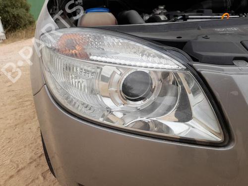 Used Right headlight SKODA FABIA II (542) [2006-2014]  27683617