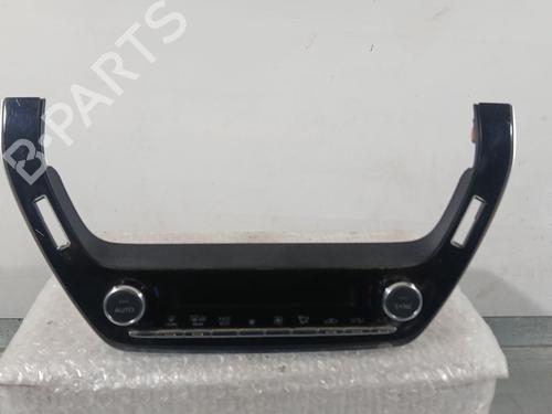 climate-control-toyota-corolla-estate-_e21_-2019-38174161 main image