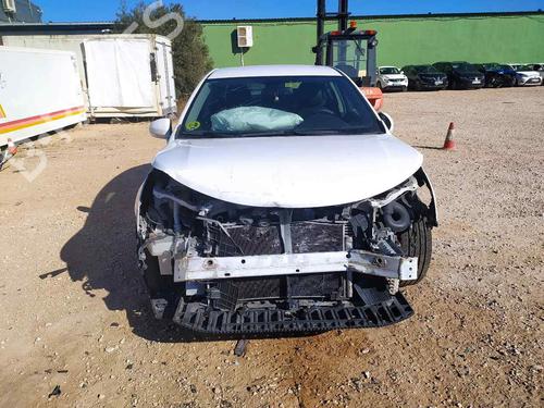 Left front fog light TOYOTA AVENSIS Estate (_T27_) 2.0 D-4D (ADT270_, ADT270R) | BP24673643C30 