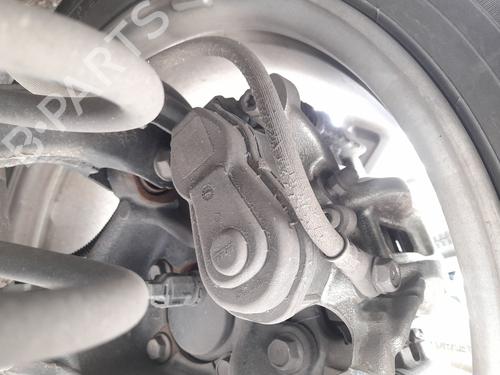 right-rear-brake-caliper-toyota-corolla-saloon-_e21_-2019-36498458 main image