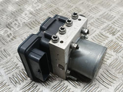 Used ABS pump VW POLO V (6R1, 6C1) [2009-2022]  9690958