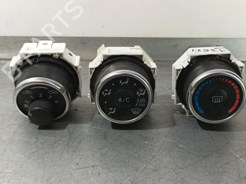 Used Climate control TOYOTA YARIS (_P13_) [2010-2020]  11839564