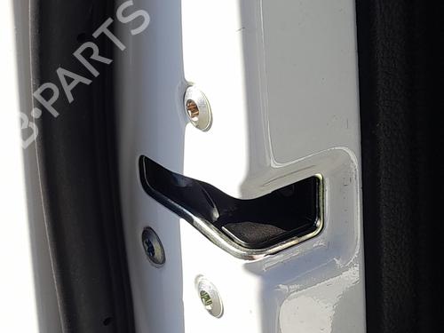 front-left-lock-kia-stonic-yb-2017-36109558 main image