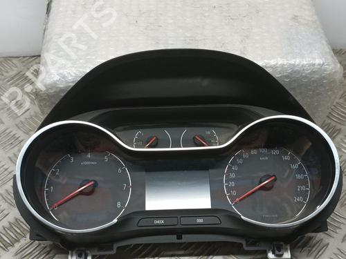 Used Instrument cluster OPEL CROSSLAND X / CROSSLAND (P17, P2QO) [2017-2025]  8237348