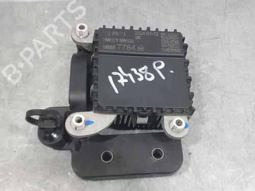 Used Electronic module Electronic module PEUGEOT 2008 II (UD_, US_, UY_, UJ_, UR_, UC_) 1.2 PureTech 100 (USHNK) (101 hp) 33886400 33886400