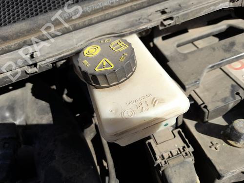 Used Brake master cylinder PEUGEOT 308 II (LB_, LP_, LW_, LH_, L3_) 1.6 HDi 100 (99 hp) 30110487
