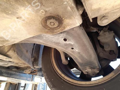 Used Left front suspension arm RENAULT LAGUNA III (BT0/1) 1.5 dCi (BT00, BT0A, BT0T, BT1J) (110 hp) 26434764