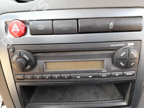 Used Radio SEAT IBIZA III (6L1) 1.9 TDI (100 hp) 30196919