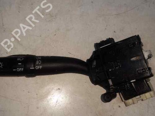 Used Headlight switch TOYOTA AVENSIS (_T25_) 2.0 VVT-i (AZT250_, AZT250R) (147 hp) 1340635