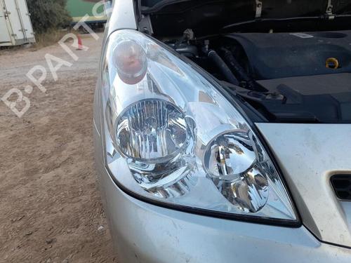 Used Right headlight TOYOTA COROLLA Verso (ZER_, ZZE12_, R1_) 2.2 D-4D (AUR10_, AUR10R) (136 hp) 29145846