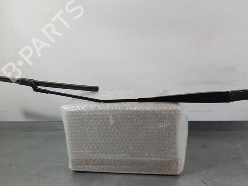 Used Front windshield wiper arm Front windshield wiper arm SEAT ATECA (KH7, KHP) 2.0 TDI (150 hp) 36357597 36357597