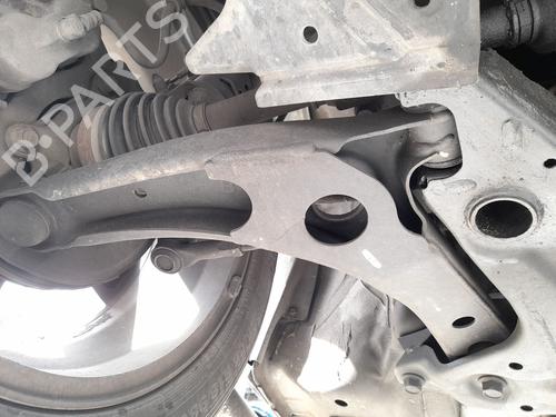 right-front-suspension-arm-mitsubishi-outlander-ii-cw_w-2005-2006-2007-2008-2009-2010-2011-2012-33854592 main image