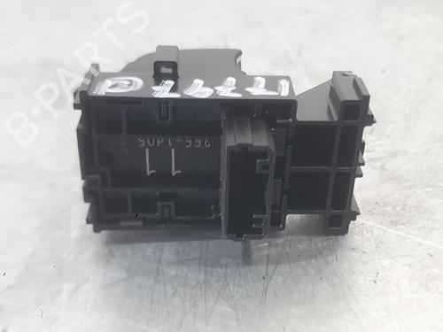 Right rear window switch TOYOTA COROLLA Saloon (_E21_) 1.8 VVTi Hybrid (ZWE211, MZEA12) | BP37273866I28 - Image 3