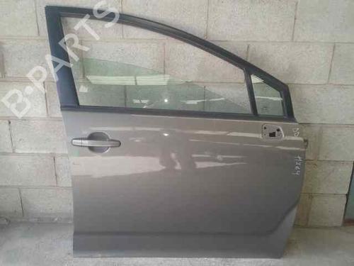 Used Right front door TOYOTA COROLLA Verso (ZER_, ZZE12_, R1_) 1.8 (ZNR11_, ZNR11R) (129 hp) 1548372