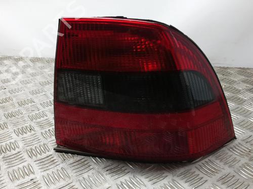 Used Right taillight OPEL VECTRA B (J96) [1995-2004]  9250955