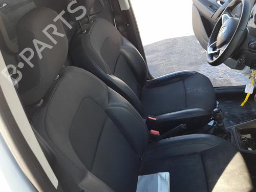 Used Right front seat Right front seat RENAULT EXPRESS Box Body/MPV 1.5 Blue dCi 75 (F6AA) (75 hp) 33626120 33626120
