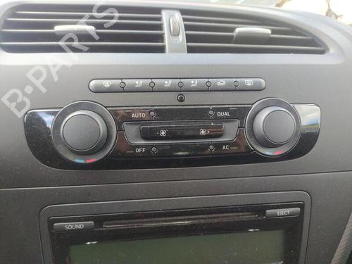 Used Climate control SEAT LEON (1P1) 1.2 TSI (105 hp) 24842207