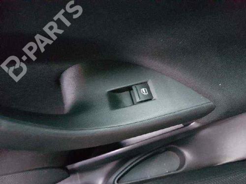 Used Right rear window switch Right rear window switch SEAT ALTEA XL (5P5, 5P8) 2.0 TDI (140 hp) 7024081 7024081