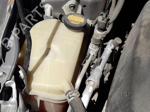 Ekpansionstank Ekpansionstank TOYOTA AURIS (_E18_) 1.4 D-4D (NDE180_, NDE180R) (90 hp) 33831630 33831630