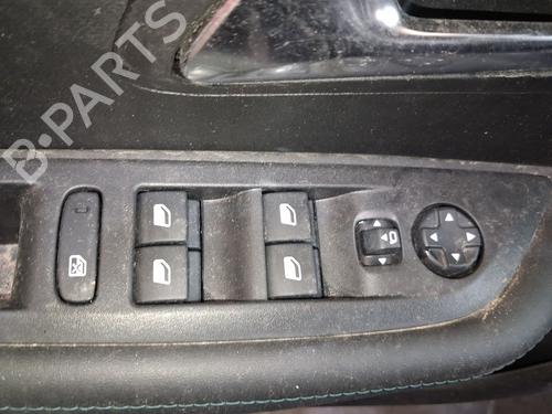 Used Left front window switch Left front window switch PEUGEOT 208 II (UB_, UP_, UW_, UJ_) 1.2 PureTech 100 (101 hp) 39621408 39621408
