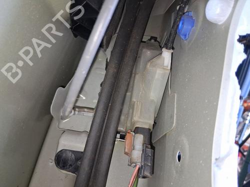 rear-right-lock-kia-carens-iv-2013-37217435 main image