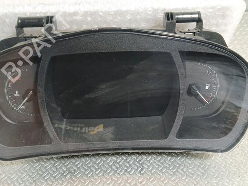 instrument-cluster-renault-megane-iv-hatchback-b9amn_-2015-40603219 main image