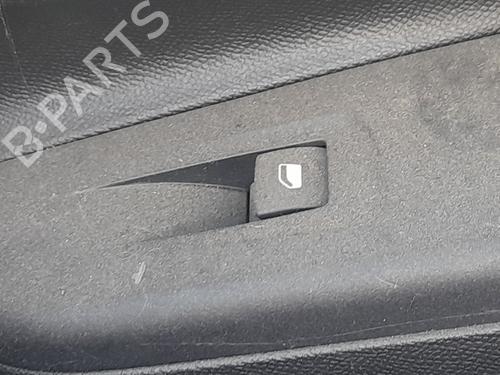 Used Right front window switch OPEL CORSA F (P2JO) 1.2 (68) (101 hp) 31664598