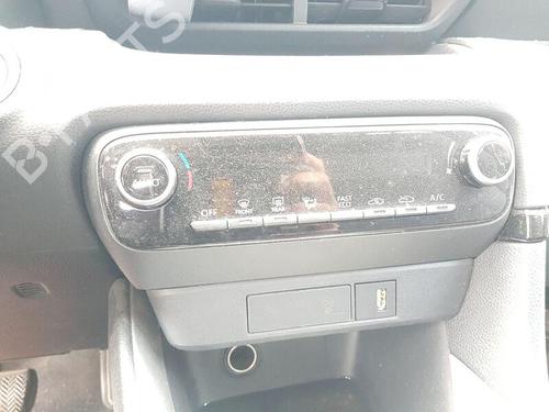 Commande Chauffage TOYOTA YARIS (_P21_, _PA1_, _PH1_) 1.5 Hybrid (MXPH11) (92 hp) 26407291