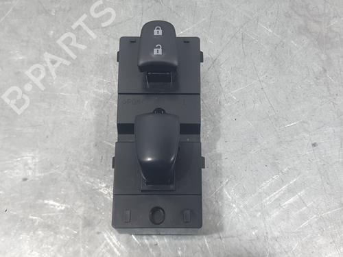 Used Right front window switch Right front window switch NISSAN LEAF (ZE0) Electric (109 hp) 33660089 33660089