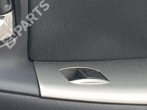 Used Right front window switch Right front window switch TOYOTA COROLLA Saloon (_E12_) 1.4 D-4D (NDE120_, NDE120R) (90 hp) 10553667 10553667