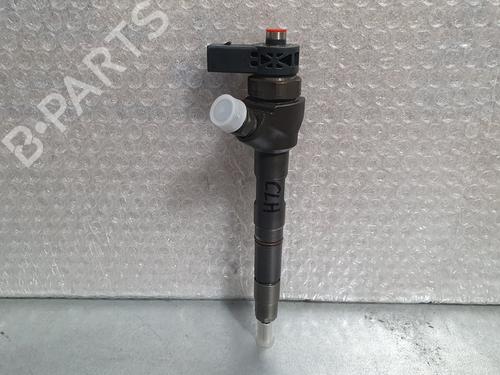Used Injector VW GOLF VII (5G1, BQ1, BE1, BE2) 1.6 TDI (110 hp) 12598750
