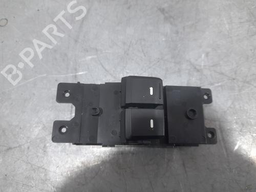 Used Left front window switch HYUNDAI i20 II (GB, IB) 1.2 (84 hp) 32499379