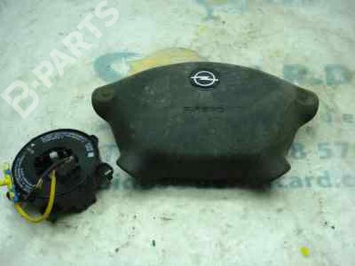 Used Driver airbag OPEL VECTRA B Hatchback (J96) [1995-2003]  3119652