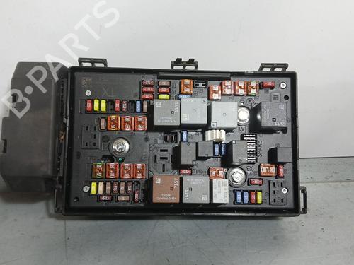 Used Fuse box Fuse box OPEL ASTRA J Saloon 1.4 Turbo (69) (140 hp) 35725014 35725014