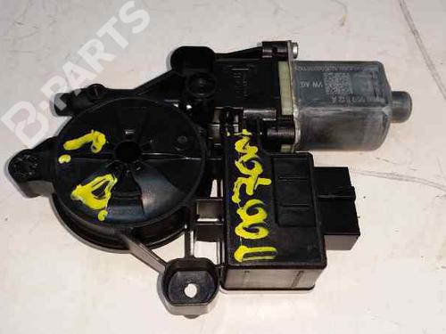 Used Right rear window motor SEAT LEON SC (5F5) 1.6 TDI (110 hp) 825288