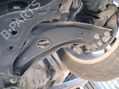 left-front-suspension-arm-toyota-yaris-_p21_-_pa1_-_ph1_-2020-38801282 main image