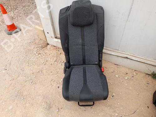 Used Rear seat PEUGEOT 5008 II (MC_, MJ_, MR_, M4_) 1.2 THP (MRHNYH, MRHNYW, MRHNSJ, MRHNSU, MRHNSM) (131 hp) 29374263