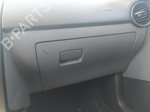 Used Glove box SEAT IBIZA III (6L1) 1.4 16V (75 hp) 24646789