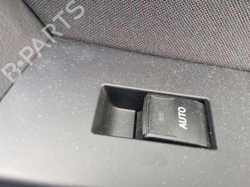 Used Right rear window switch TOYOTA AURIS (_E18_) [2012-2018]  17096186
