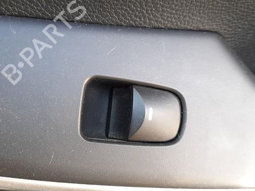 Used Right rear window switch Right rear window switch HYUNDAI i30 (GD) 1.4 (101 hp) 36302735 36302735