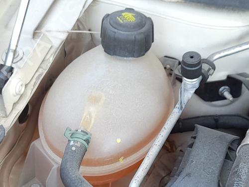 expansion-tank-renault-captur-i-j5_-h5_-2013-36498597 main image