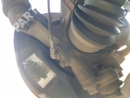 Used Left front steering knuckle KIA SPORTAGE II (JE_, KM_) [2004-2011]  11366548