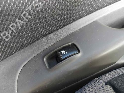Used Right rear window switch KIA RIO I Hatchback (DC) [2000-2006]  22784749
