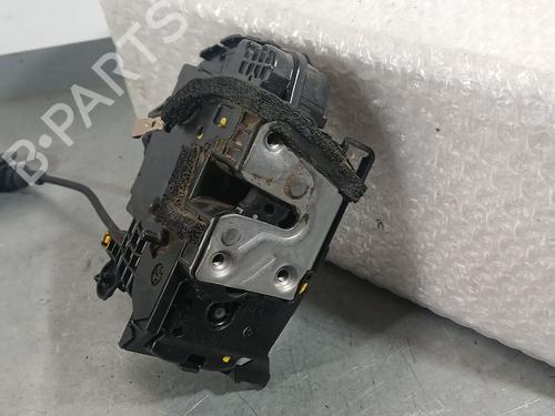 Used Rear right lock Rear right lock SMART FORFOUR Hatchback (453) electric drive / EQ (453.091) (56 hp) 33886421 33886421